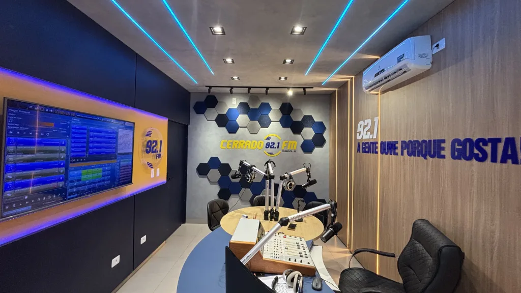 Rádio Cerrado FM - PI — Sobre a Rádio Descrição