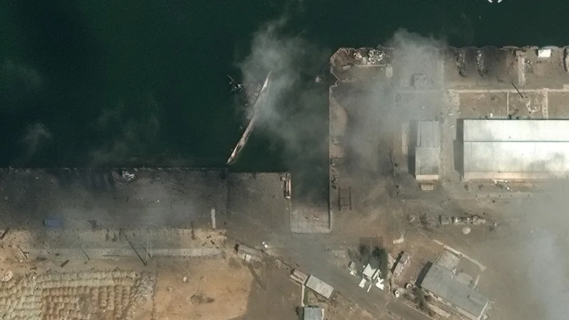 Rádio Cerrado FM - PI — Irã rebate ameaças de Trump e diz que EUA desconhecem poder militar iraniano As duas maiores usinas siderúrgicas do Irã anunciaram nesta quinta-feira (2) que foram obrigadas a suspender seu funcionamento devido aos ataques de Israel e dos Estados Unidos. ✅ Siga o canal de notícias internacionais do g1 no WhatsApp A Companhia Siderúrgica de [&hellip;]